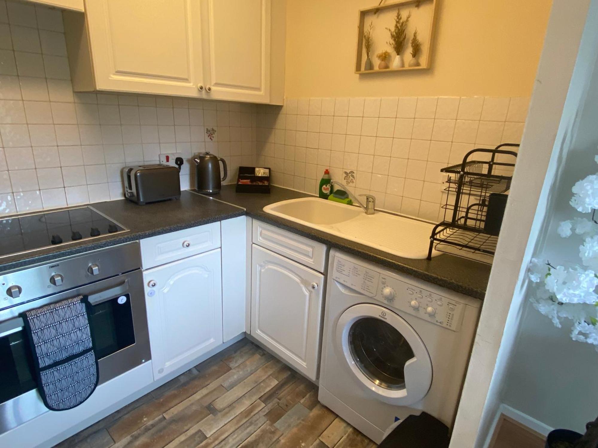 Lovely 2 Dbl Bed Apartment Near Heaton Park And North Manchester Hospital With Parking Εξωτερικό φωτογραφία