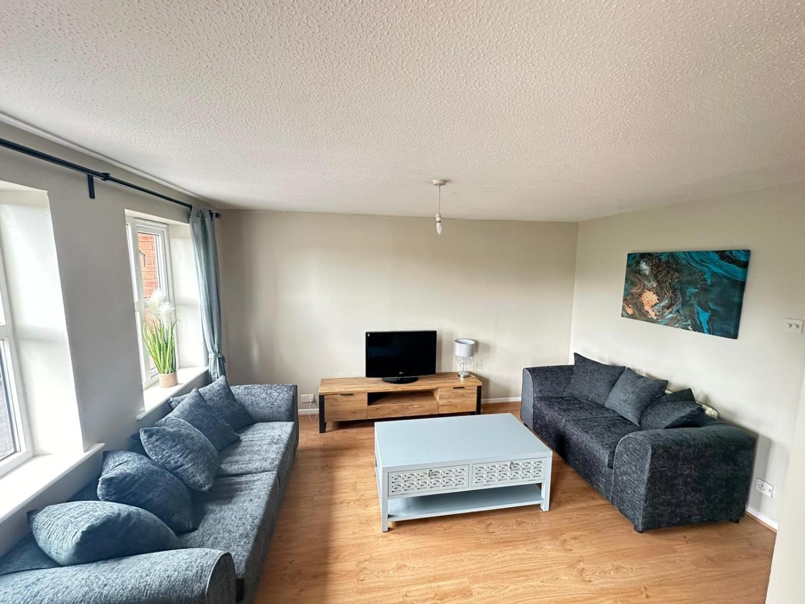 Lovely 2 Dbl Bed Apartment Near Heaton Park And North Manchester Hospital With Parking Εξωτερικό φωτογραφία