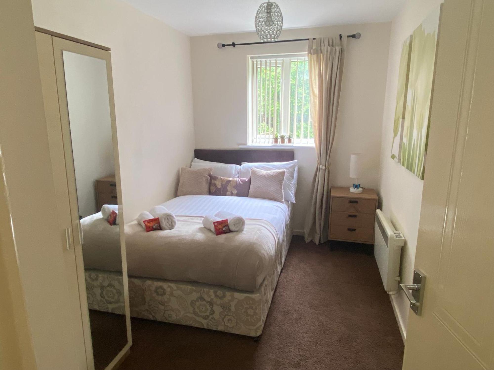 Lovely 2 Dbl Bed Apartment Near Heaton Park And North Manchester Hospital With Parking Εξωτερικό φωτογραφία